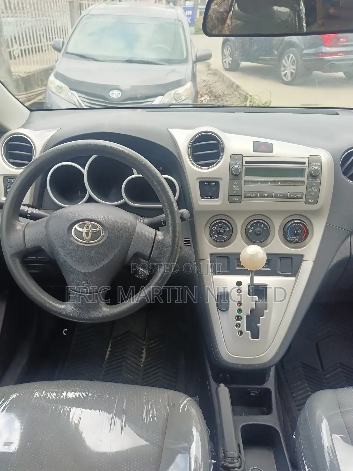 Toyota Matrix 2010 Orange