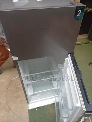 Hisense Family Refrigerator With Convenient Storage for Groceries