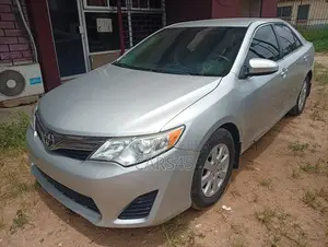 Toyota Camry 2014 Silver