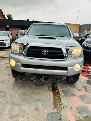 Toyota Tacoma Access Cab V6 Automatic 2010 Silver