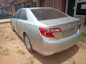 Toyota Camry 2014 Silver