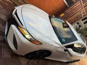 Toyota Camry 2018 White