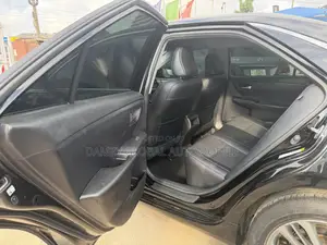 Toyota Camry SE 4dr Sedan (2.5L 4cyl 6A) 2017 Black