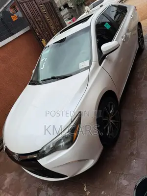 Toyota Camry XSE 4dr Sedan (3.5L 6cyl 6A) 2015 White