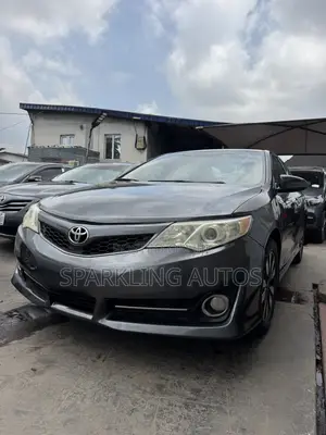 Toyota Camry 2012 Gray