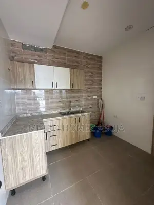 2bdrm Block of Flats in Guzape for rent