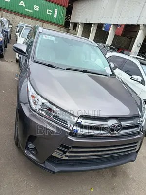 Toyota Highlander Limited Platinum V6 4x4 (3.5L 6cyl 6A) 2016 Gray