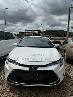 Toyota Corolla 2023 White