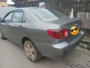 Toyota Corolla 2004 Gray