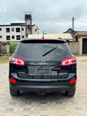 Hyundai Santa Fe 2010 Black