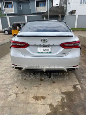 Toyota Camry 2019 White