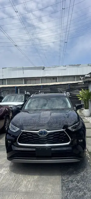 Toyota Highlander Platinum AWD 2024 Black