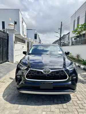 Toyota Highlander Platinum 2021 Black