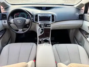 Toyota Venza 2011 White