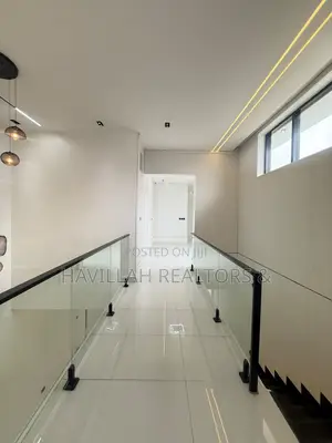 Furnished 5bdrm Duplex in Lekki for sale