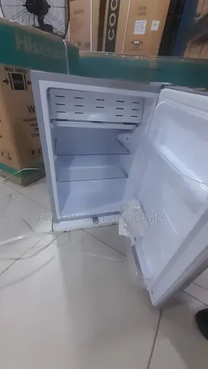 Glamstar GFR-90S-E Space-Saving Refrigerator