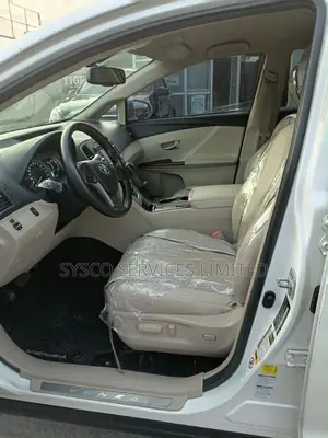 Toyota Venza LE 2015 White
