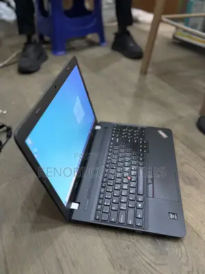 Laptop Lenovo ThinkPad E545 4GB Intel Core i3 HDD 500GB