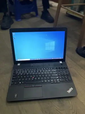 Laptop Lenovo ThinkPad E545 4GB Intel Core i3 HDD 500GB