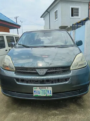 Toyota Sienna 2003 Green