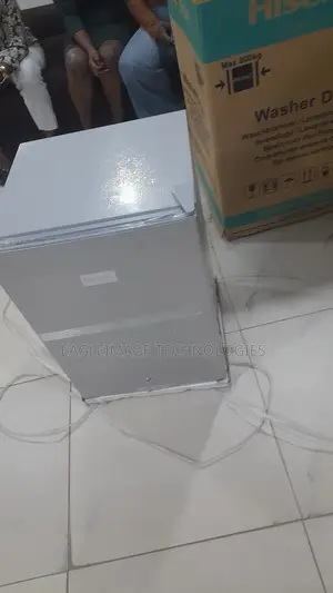 Glamstar GFR-90S-E Modern Home Fridge