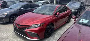 Toyota Camry XSE 2021 Red