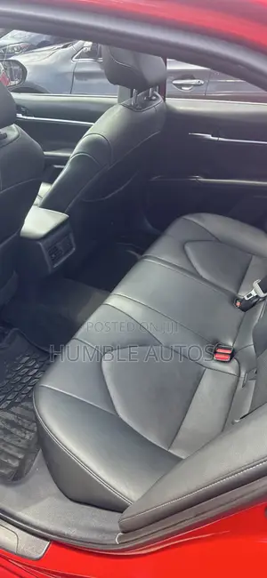 Toyota Camry XSE 2021 Red