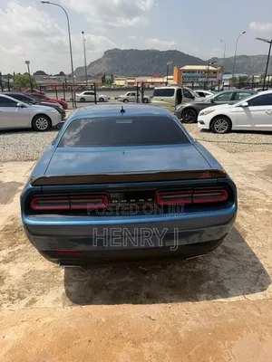 Dodge Challenger 2018 Blue