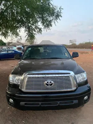 Toyota Tundra CrewMax 4x4 Limited 2010 Black