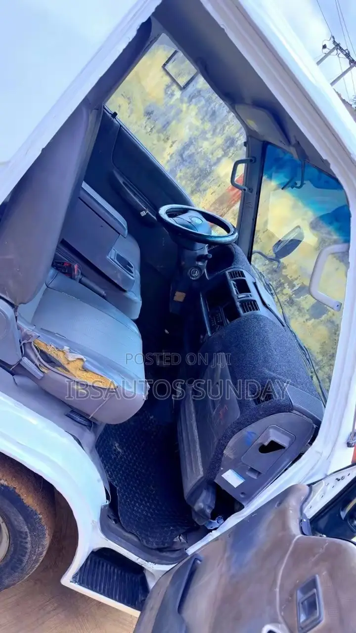 Mazda Bongo 2007 White