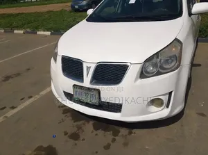 Pontiac Vibe 2010 White