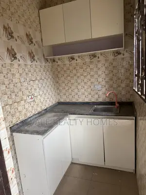 1bdrm Block of Flats in Dakwo for rent