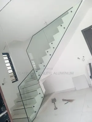 Frameless Hand Rails