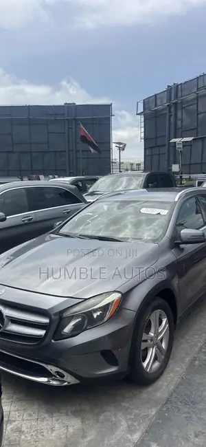 Mercedes-Benz GLA 250 2016 Gray