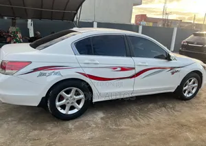 Honda Accord 2009 White