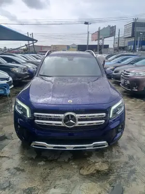 Mercedes-Benz GLB-Class 2022 Blue