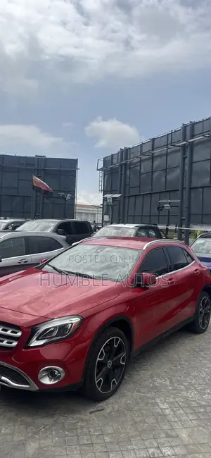 Mercedes-Benz GLA 250 2018 Red