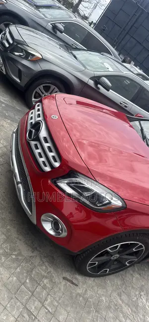 Mercedes-Benz GLA 250 2018 Red