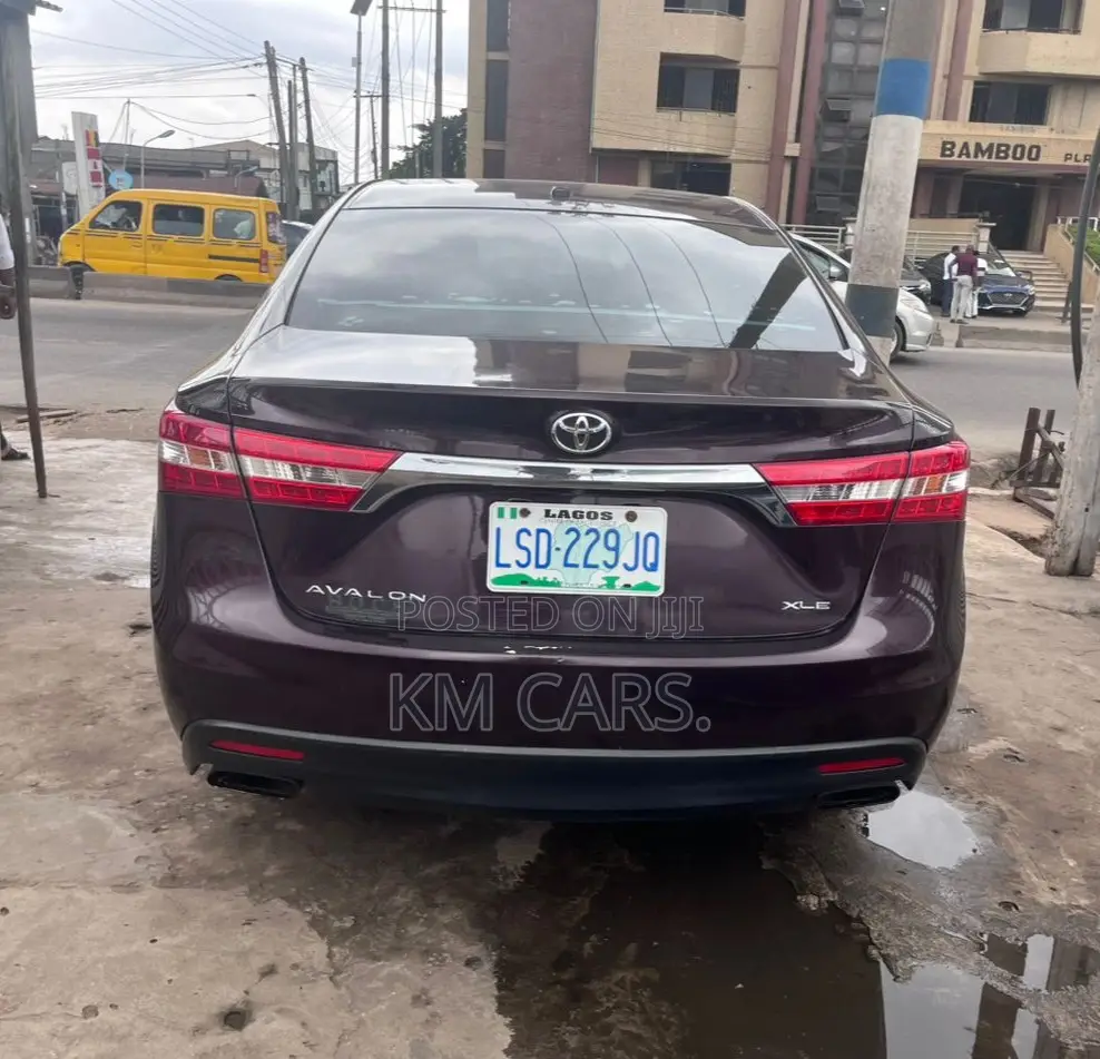 Toyota Avalon 2015