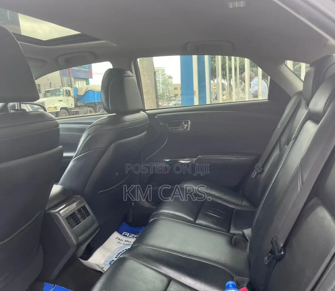 Toyota Avalon 2015
