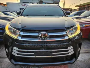 Toyota Highlander Limited Platinum 4x4 V6 (3.5L 6cyl 8A) 2018 Black