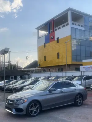 Mercedes-Benz C300 2016 Gray