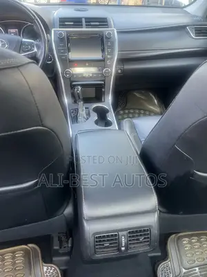 Mercedes-Benz C300 2016 Gray
