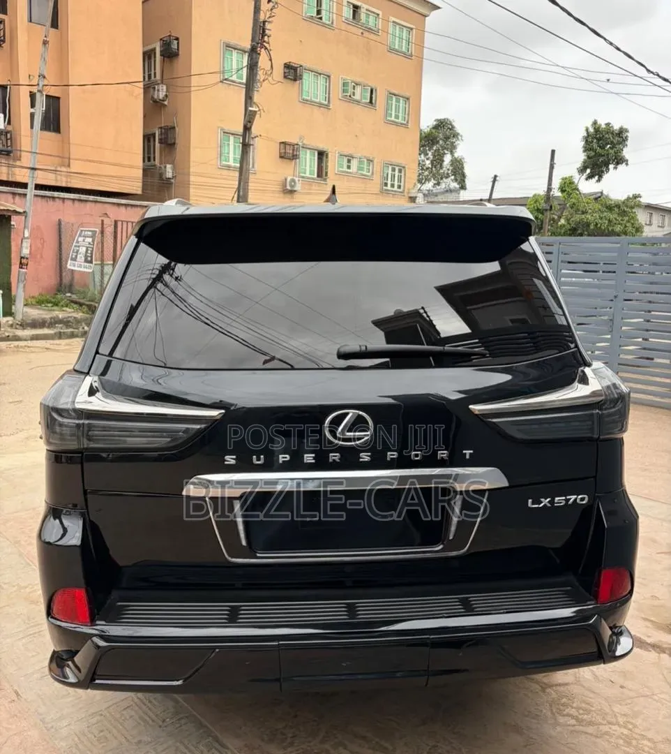 Lexus LX 2017 Black