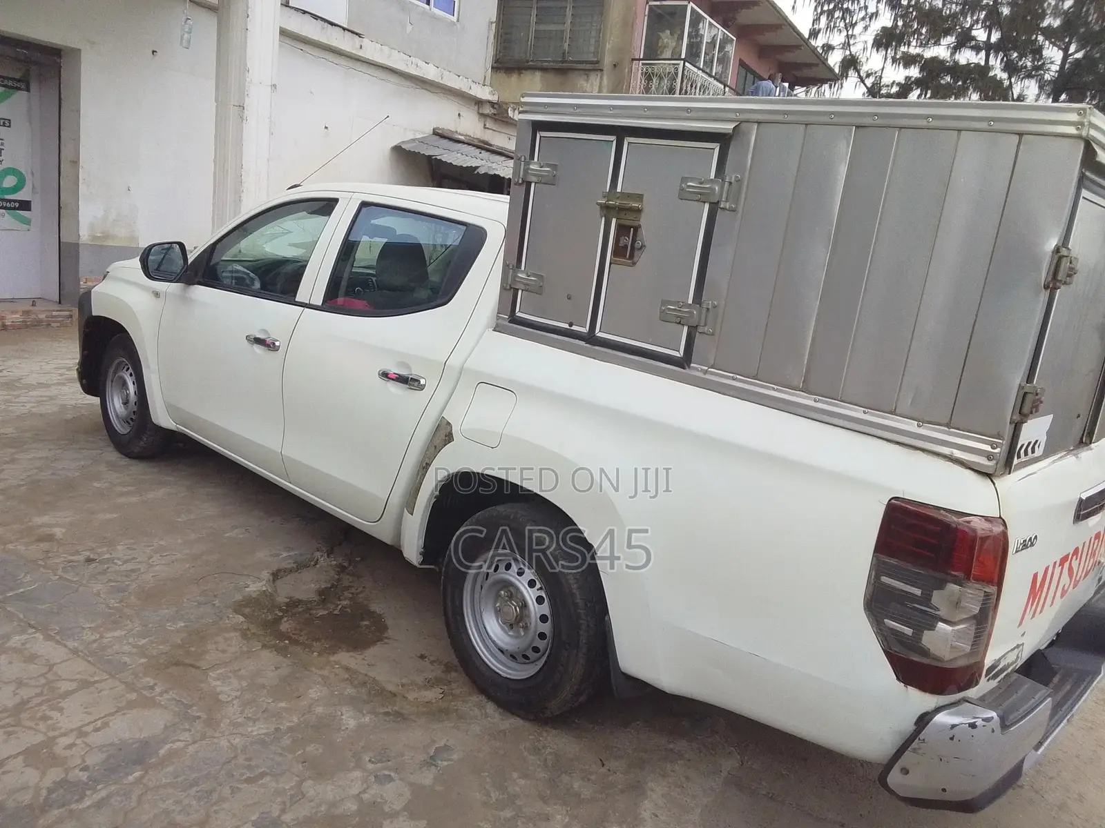 Mitsubishi L200 2021 White
