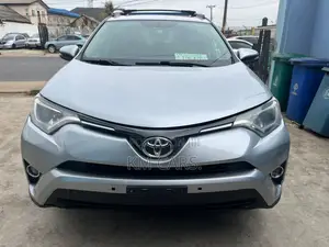 Toyota RAV4 2016 Silver