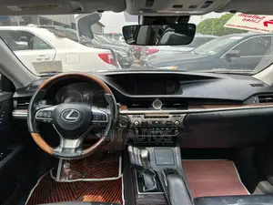 Lexus ES 2017 Black
