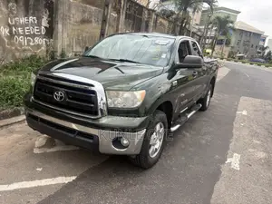 Toyota Tundra SR 2dr Regular Cab 4WD LB (5.7L 8cyl 6A) 2014 Green