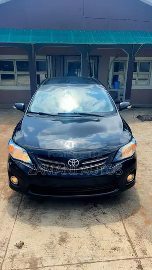 Toyota Corolla 2013 Black