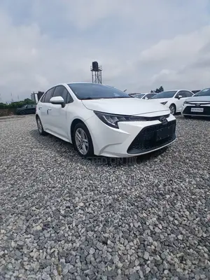 Toyota Corolla L 2022 White